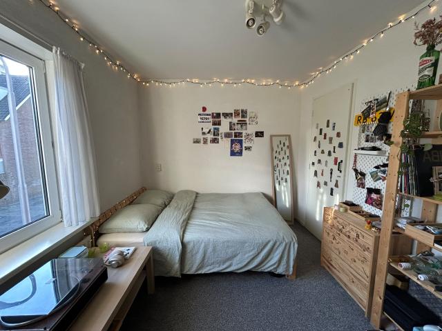Kamer te huur in West, Tilburg