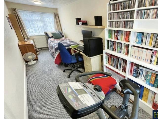 Apartment for rent in Collier Row, Greater London