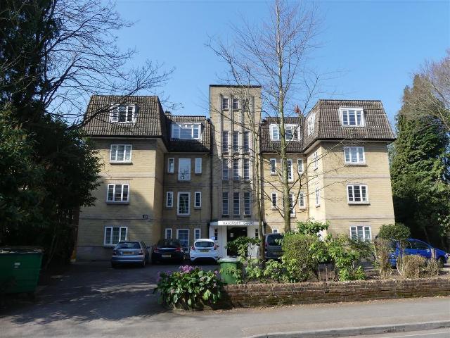 Apartment for rent in Banister's Park, City Of Southampton