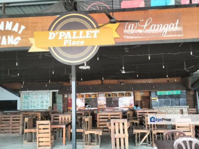 Shop for rent in Kajang, Langat