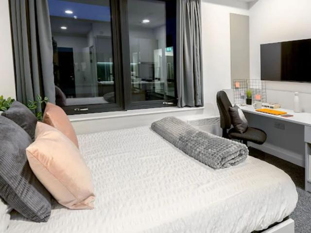 Studio for rent in Spinney Hills, Old Wharf