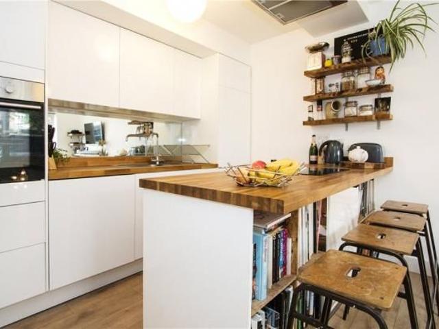 Apartment for rent in Homerton, Greater London