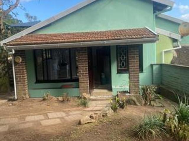 Townhouse for rent in Pinetown, eThekwini Metropolitan Municipality