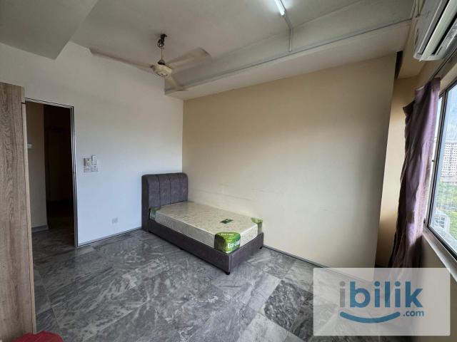 Room for rent in Petaling, Damansara Damai