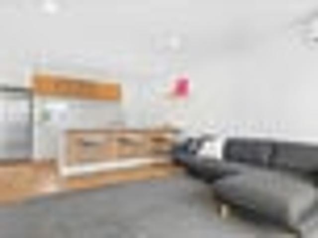 Townhouse for sale in Heathcote, Canterbury