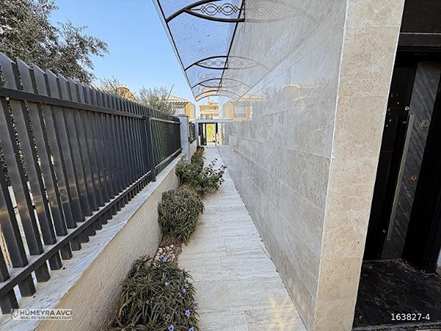 Ermenek Mahallesi, Muratpaşa içerisinde satılık Villa