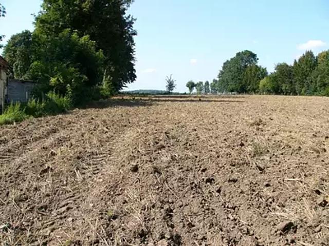 Terrain vente à Arras, Humières