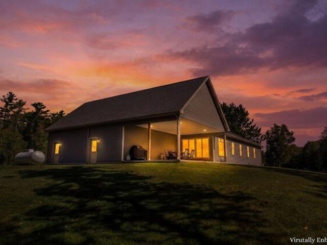 House for sale in Saint Albans, Somerset County