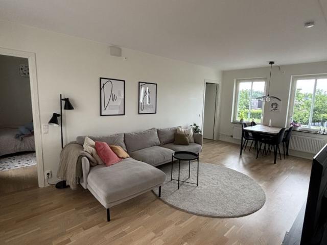 Lägenhet hyra i Hässelby-Vällingby, Stockholm