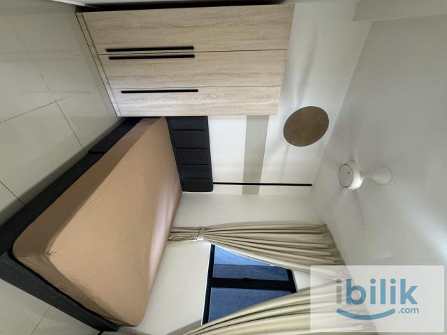 Room for rent in Petaling, Alam Impian