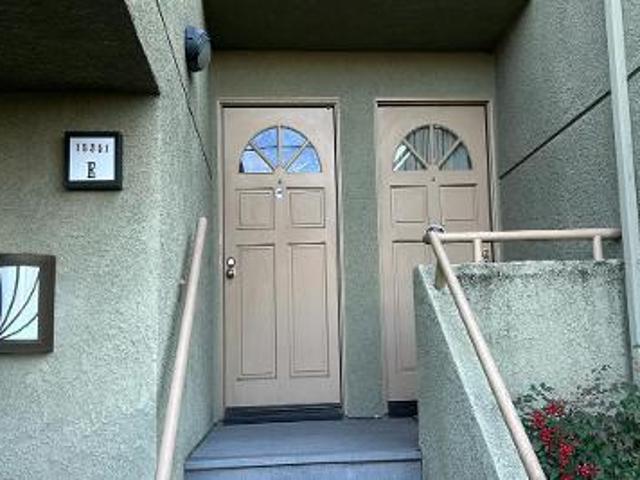 Condo for sale in Paramount, California