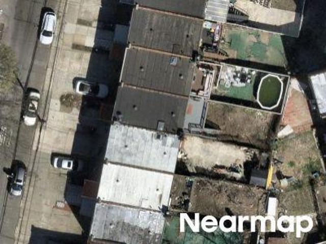 House for sale in The Bronx, Arverne