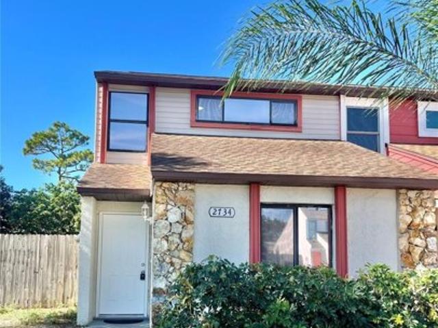 House for sale in University, Florida