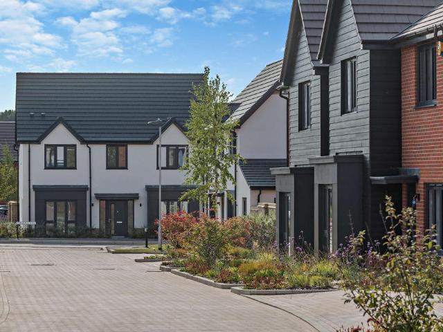 House for rent in Buckler's Park, Crowthorne
