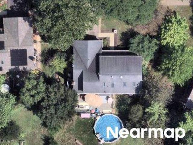 House for sale in Mchenry, Illinois