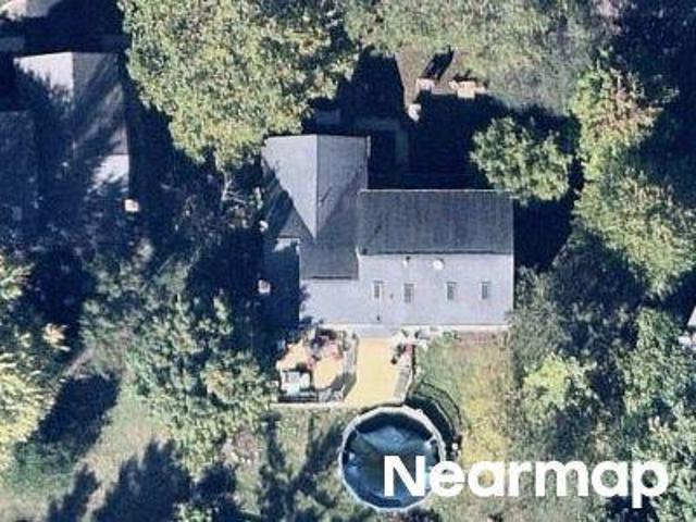 House for sale in Mchenry, Illinois