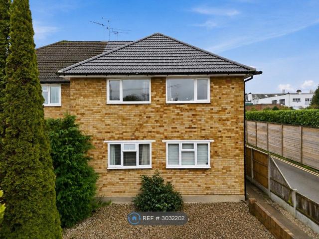 House for rent in Navestock Side, Essex