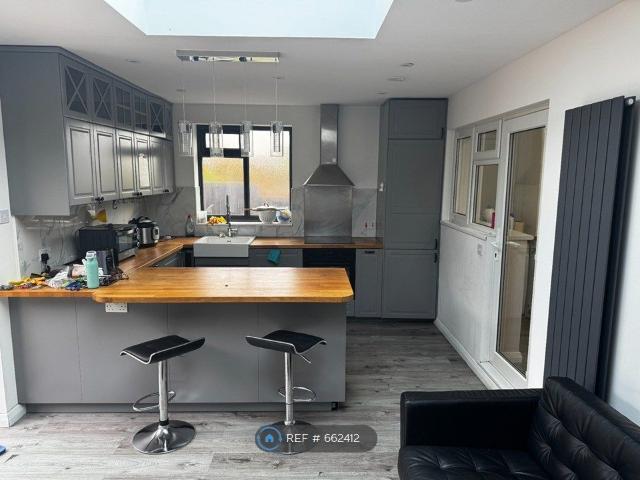 House for rent in London Borough of Havering, Greater London