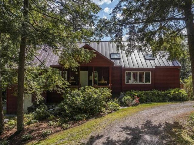 House for sale in Jamaica, Vermont