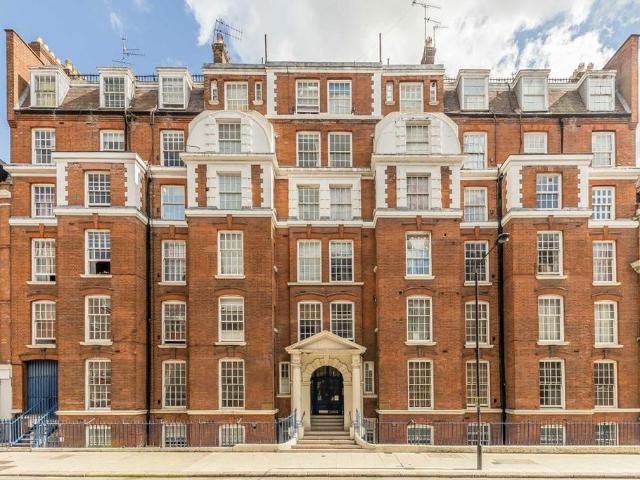Apartment for rent in London Borough of Camden, Greater London