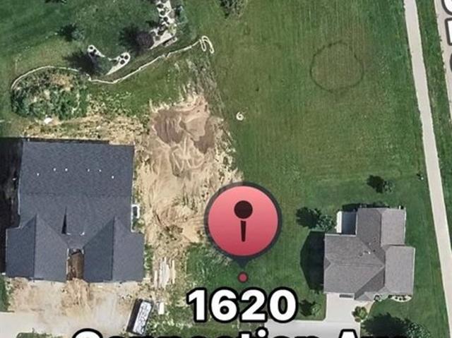 Land for sale in Linn, Iowa