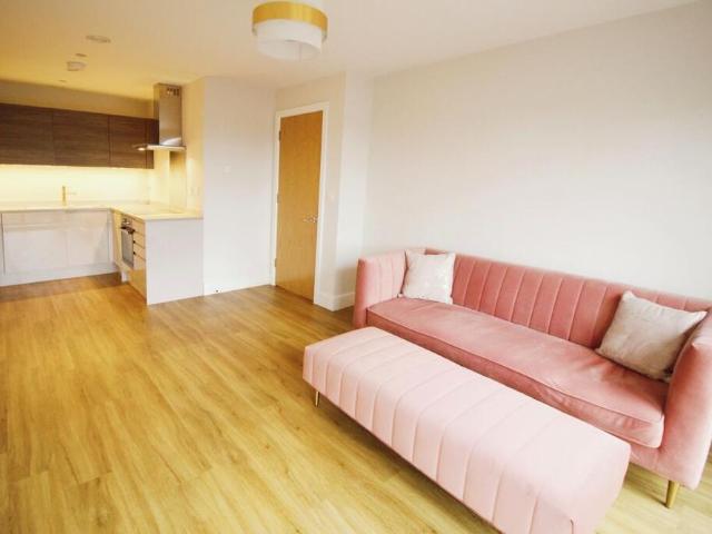 House for rent in Navestock Side, Essex