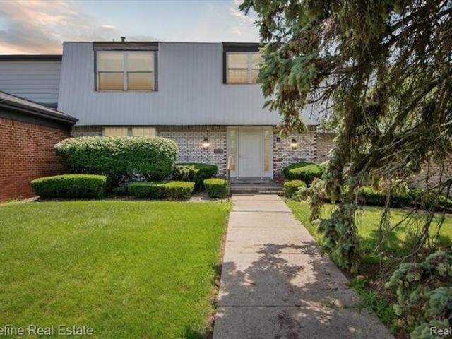Condo for sale in Farmington