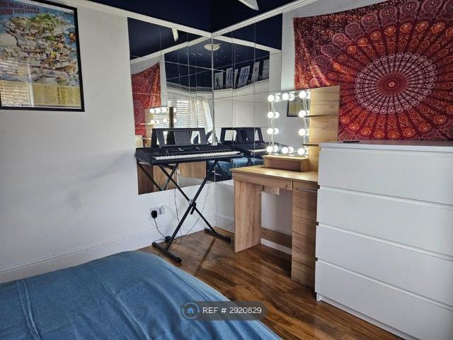 Room for rent in Dagenham, Greater London