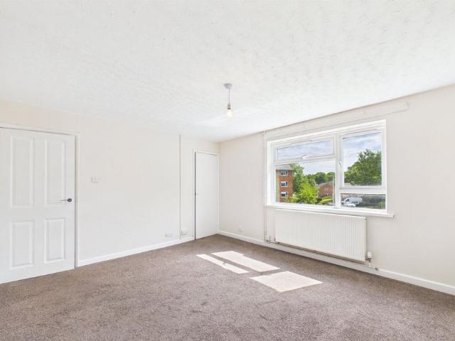 Apartment for rent in Burghfield Common, West Berkshire