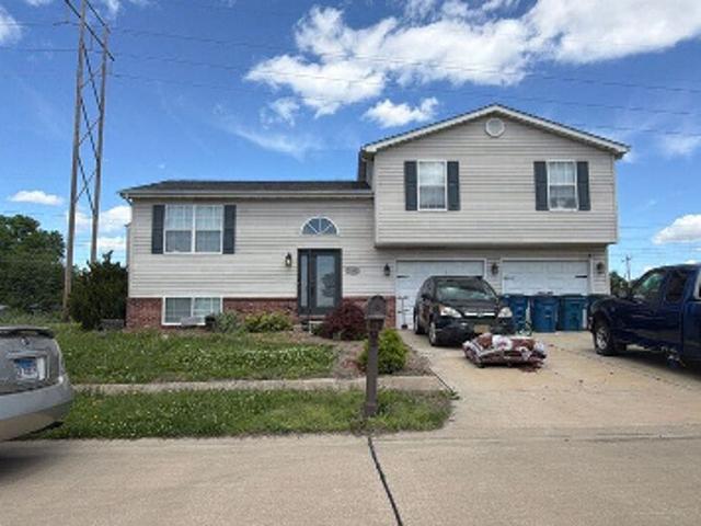 House for sale in East Saint Louis, Illinois