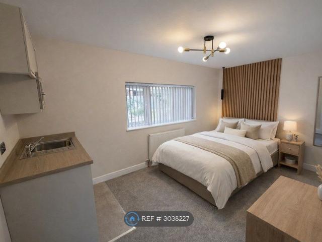 Room for rent in Stoke, Stoke-on-Trent