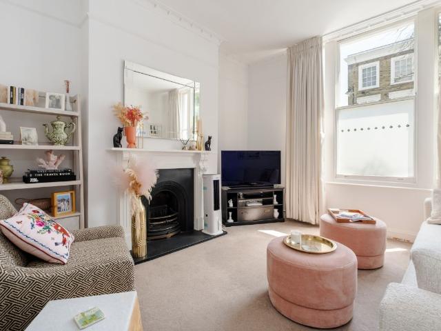 Apartment for rent in Barnsbury, Greater London