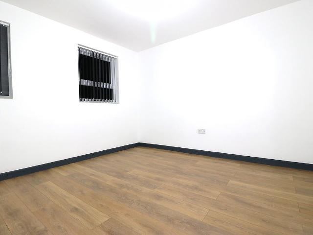 Apartment for rent in Seven Kings, Greater London