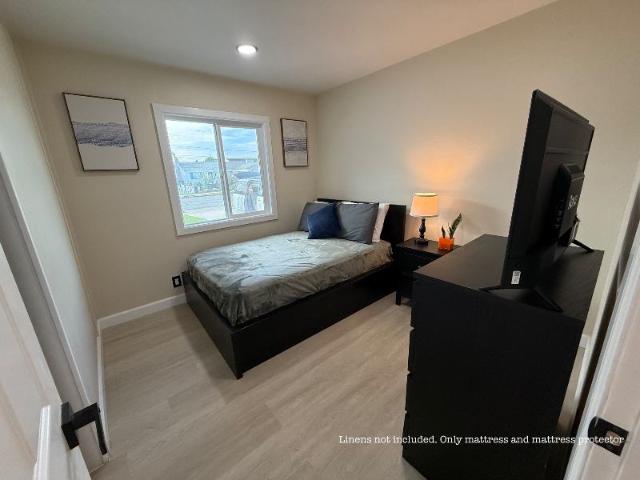 Room for rent in Huntington Beach, California