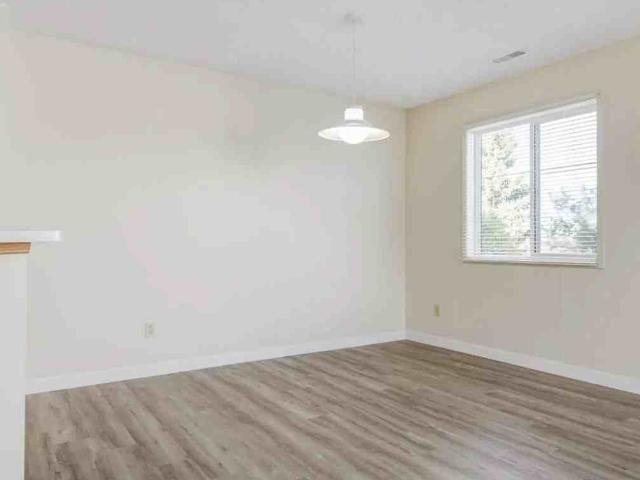 House for rent in Wedgewood, Alberta