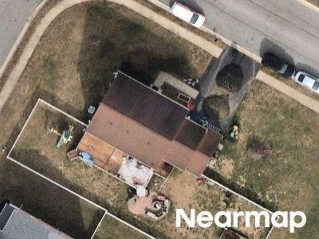 House for sale in Clayton