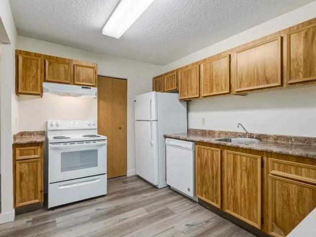 House for rent in Wedgewood, Alberta