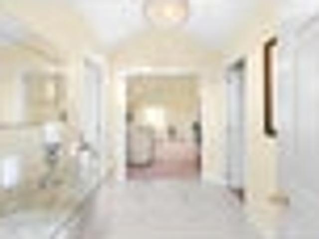 House for sale in Huntington