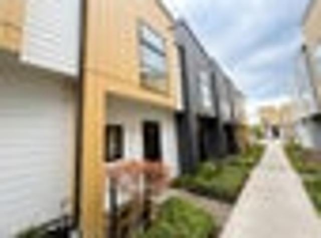 Townhouse for rent in Huntington Park, Howick