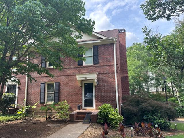 House for sale in Sandy Springs, Georgia