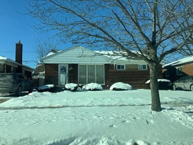 House for sale in Roseville, Michigan