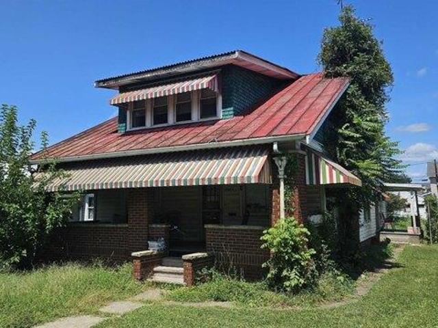 House for sale in Huntington, West Virginia