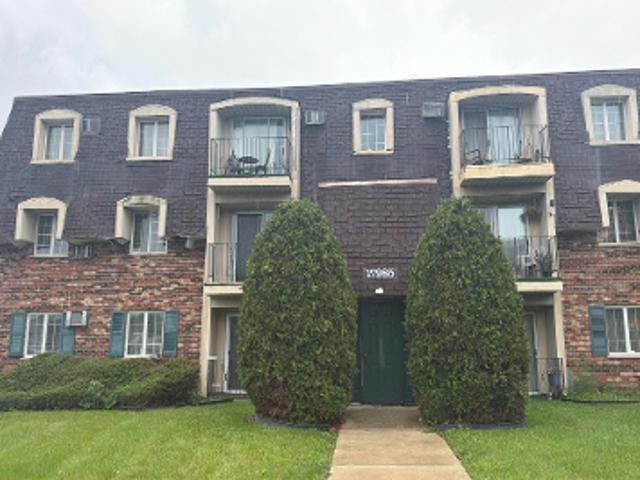 Condo for sale in Country Club Hills, Illinois