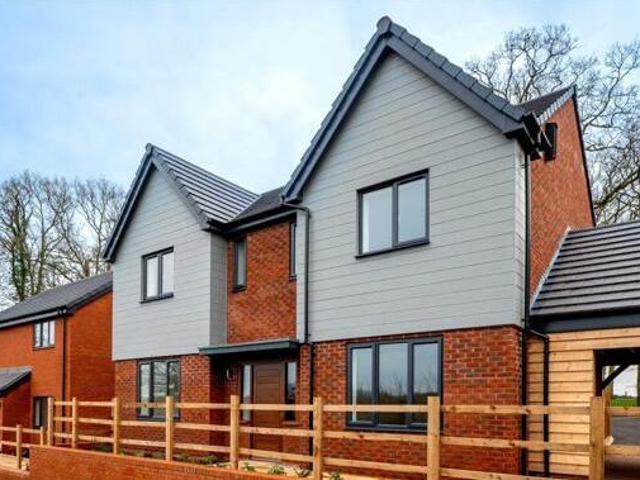 House for sale in Gloucester, Gloucestershire