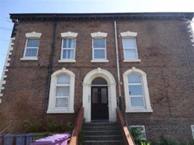 Apartment for rent in Elm Park, Calderstones