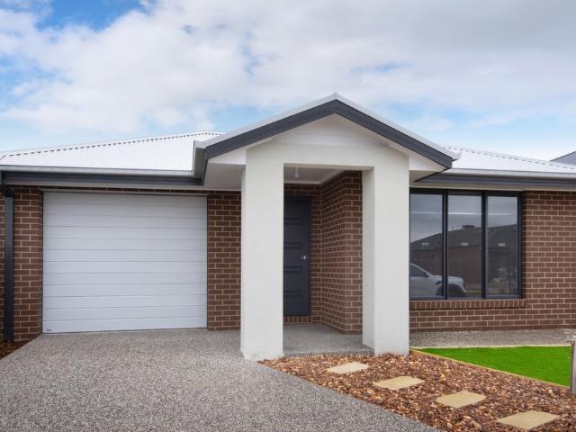 House for rent in Huntly, Victoria