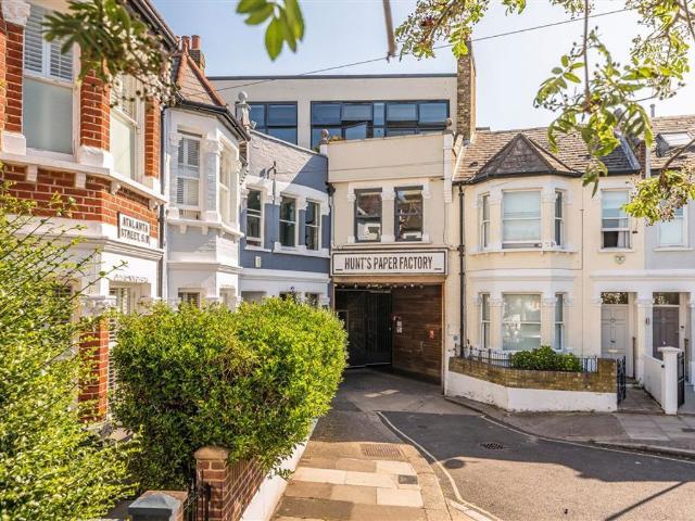 Apartment for rent in Fulham, Greater London