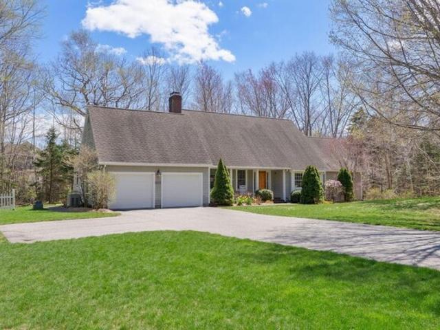 House for sale in Cape Elizabeth, Maine