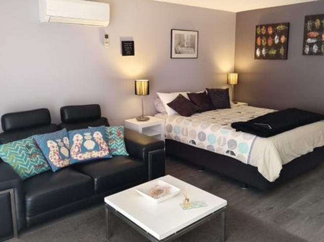 Apartment for rent in Chaslands, Canterbury