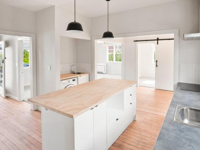 House for rent in Chaslands, Canterbury